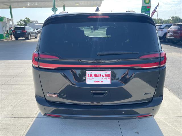 2023 Chrysler Pacifica Touring L AWD