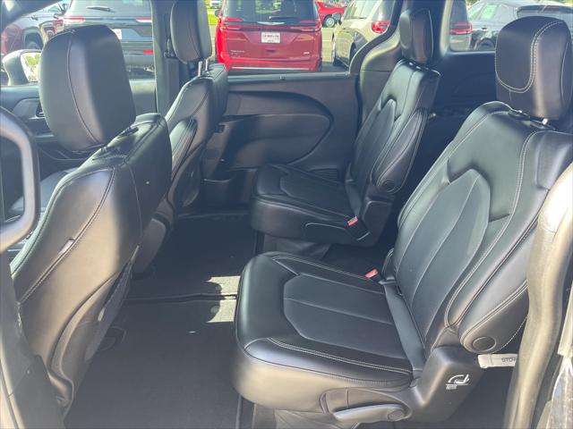 2023 Chrysler Pacifica Touring L AWD