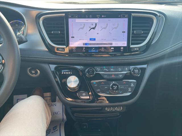 2023 Chrysler Pacifica Touring L AWD