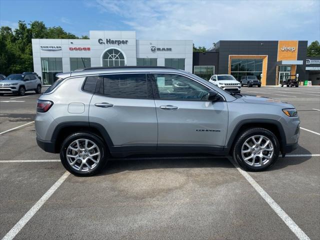 2022 Jeep Compass Latitude Lux 4x4