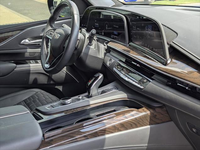 2024 Cadillac Escalade 4WD Sport Platinum