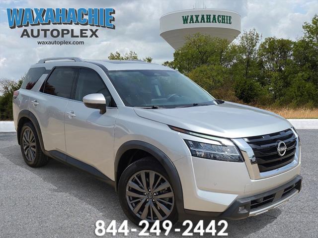 2022 Nissan Pathfinder SL 2WD