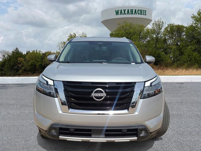 2022 Nissan Pathfinder SL 2WD