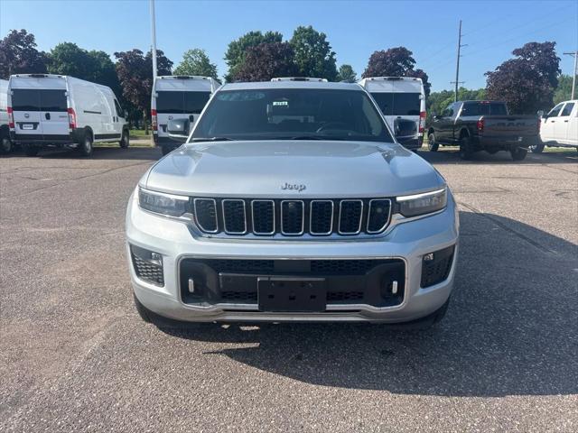 2025 Jeep Grand Cherokee GRAND CHEROKEE OVERLAND 4X4