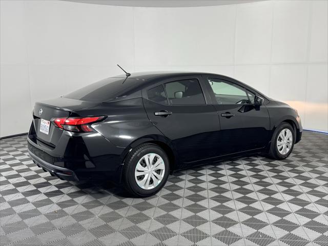 2021 Nissan Versa S Xtronic CVT