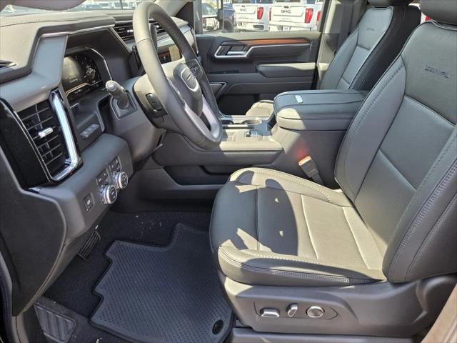 2025 GMC Sierra 2500HD 4WD Crew Cab Standard Bed Denali