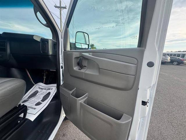 2014 Chevrolet Express Cutaway 3500