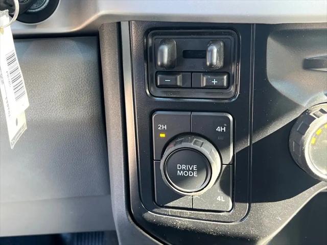 2025 Ford 600 XLT