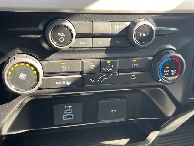 2025 Ford 600 XLT