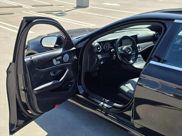 2018 Mercedes-Benz E-CLASS E 300 E 300