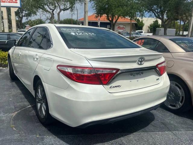 2015 Toyota Camry SE