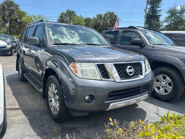 2010 Nissan Pathfinder LE for sale in West Palm Beach, FL
