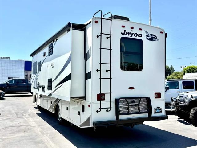 2021 Ford F-53 Base