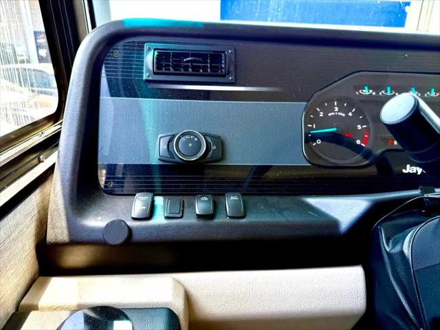 2021 Ford F-53 Base