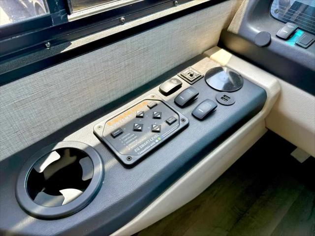 2021 Ford F-53 Base