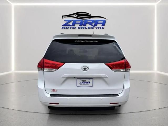 2011 Toyota Sienna XLE V6