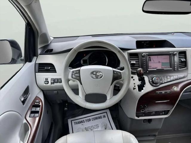 2011 Toyota Sienna XLE V6