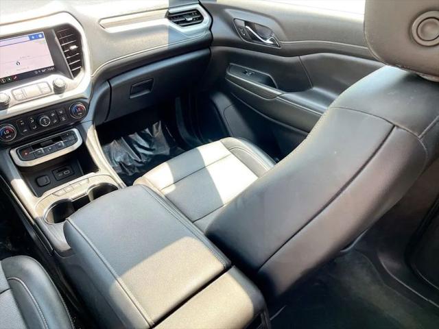 2022 GMC Acadia AWD SLT