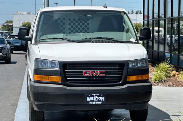 2025 GMC Savana Cargo RWD 2500 Extended Wheelbase Work Van