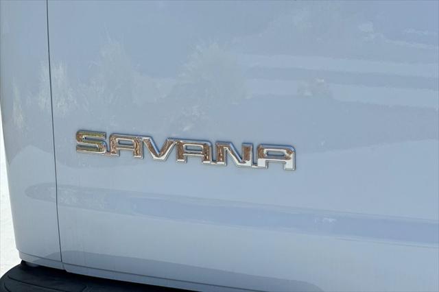 2025 GMC Savana Cargo RWD 2500 Extended Wheelbase Work Van