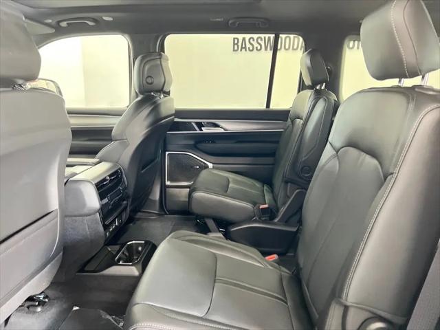 2025 Jeep Wagoneer Series II 4x4