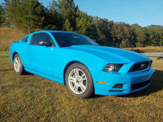 2013 Ford Mustang V6