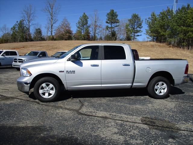2017 RAM 1500 SLT Crew Cab 4x4 64 Box