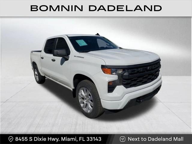 2022 Chevrolet Silverado 1500 4WD Crew Cab Short Bed Custom