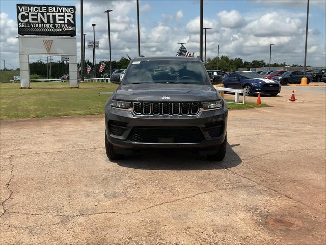 2025 Jeep Grand Cherokee GRAND CHEROKEE LAREDO X 4X4