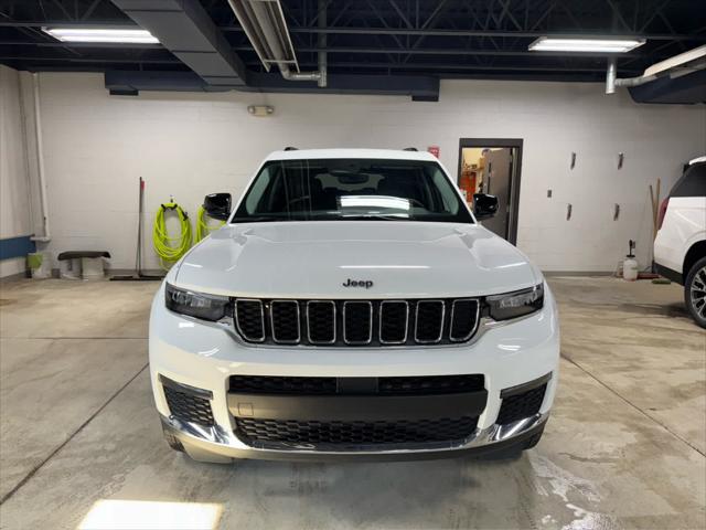 2023 Jeep Grand Cherokee L Limited 4x4 2023 Jeep Grand Cherokee L Limited 4x4