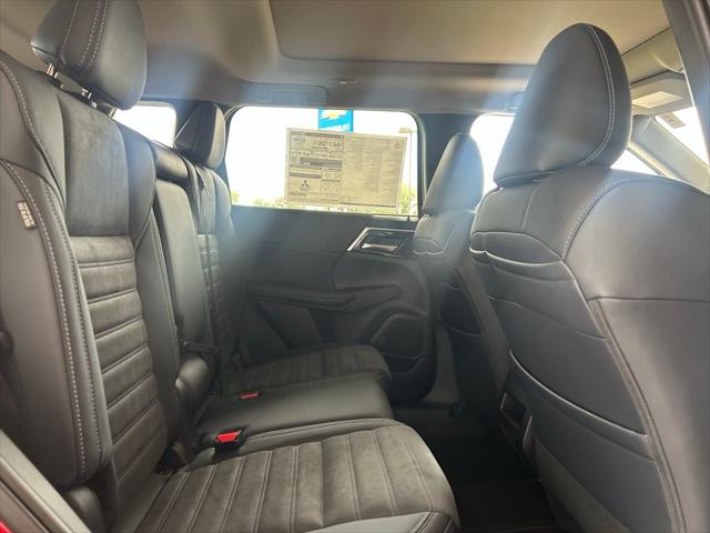 2025 Mitsubishi Outlander PHEV SE S-AWC