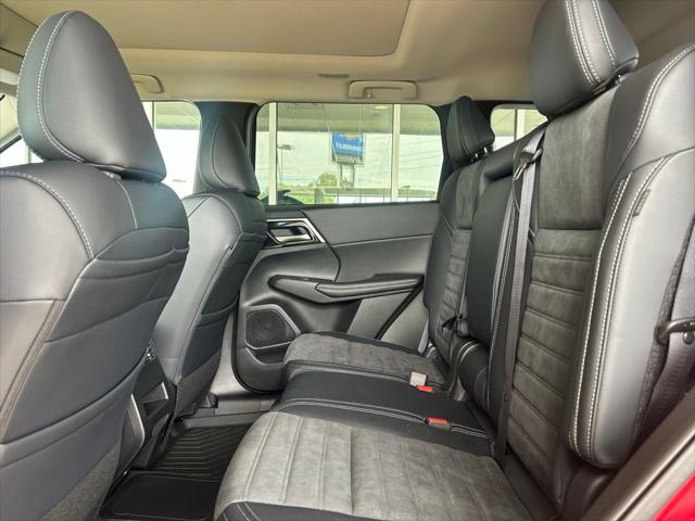 2025 Mitsubishi Outlander PHEV SE S-AWC