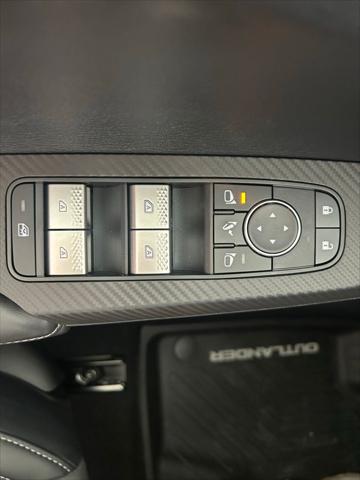 2025 Mitsubishi Outlander PHEV SE S-AWC