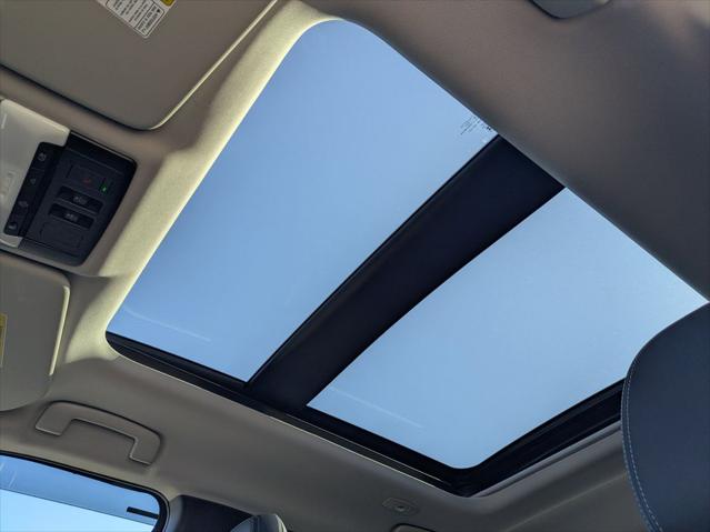 2025 Mitsubishi Outlander PHEV SEL S-AWC
