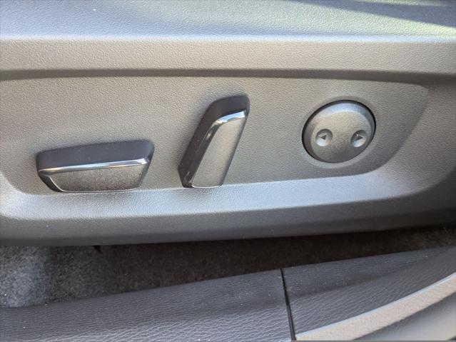 2025 Mitsubishi Outlander PHEV SEL S-AWC