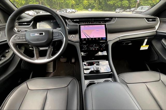 New 2025 Jeep Grand Cherokee L For Sale in Millington, TN