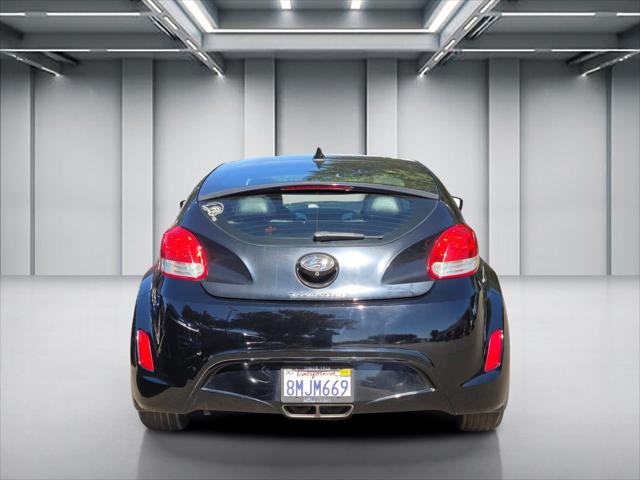 2014 Hyundai Veloster Base w/Black