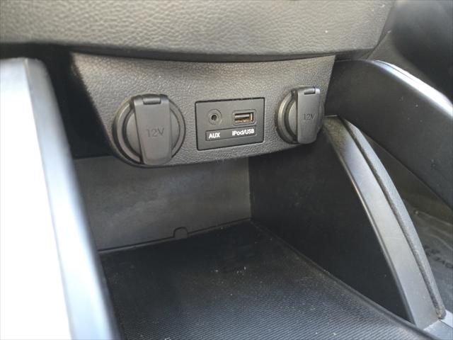 2014 Hyundai Veloster Base w/Black