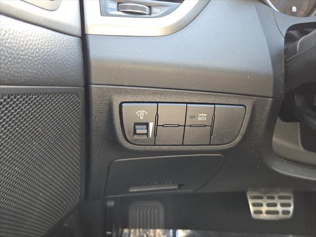 2014 Hyundai Veloster Base w/Black