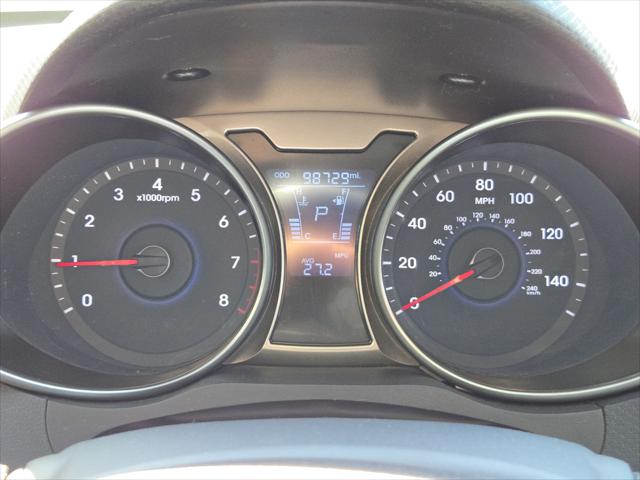2014 Hyundai Veloster Base w/Black