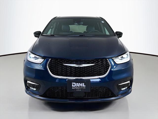 2025 Chrysler Pacifica PACIFICA SELECT