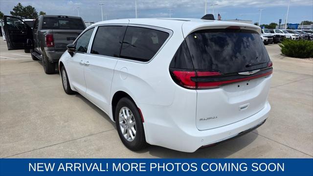 2025 Chrysler Pacifica PACIFICA SELECT 2025 Chrysler Pacifica PACIFICA SELECT