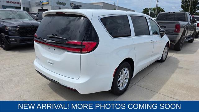 2025 Chrysler Pacifica PACIFICA SELECT 2025 Chrysler Pacifica PACIFICA SELECT