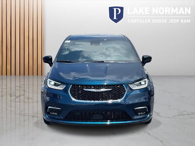2025 Chrysler Pacifica PACIFICA SELECT