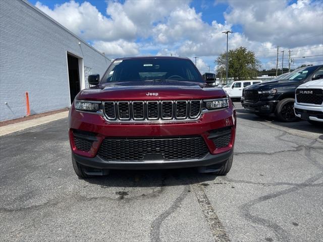 2025 Jeep Grand Cherokee GRAND CHEROKEE LAREDO X 4X4