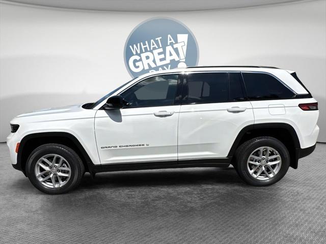2025 Jeep Grand Cherokee GRAND CHEROKEE LAREDO X 4X4 2025 Jeep Grand Cherokee GRAND CHEROKEE LAREDO X 4X4