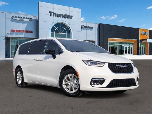 2025 Chrysler Pacifica PACIFICA SELECT