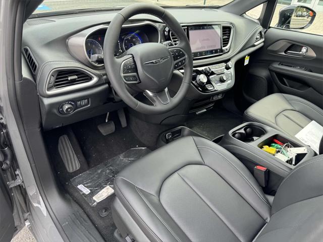 2025 Chrysler Pacifica PACIFICA SELECT