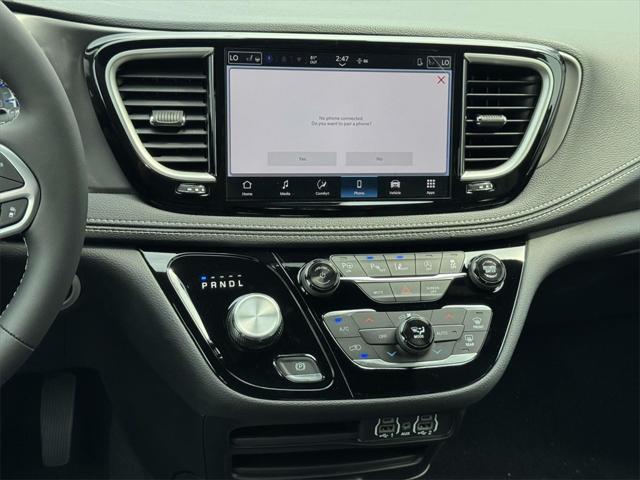 2025 Chrysler Pacifica PACIFICA SELECT