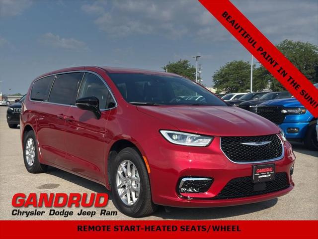 2025 Chrysler Pacifica PACIFICA SELECT
